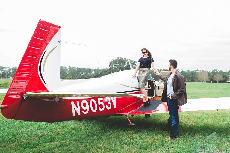 airplane engagement photography