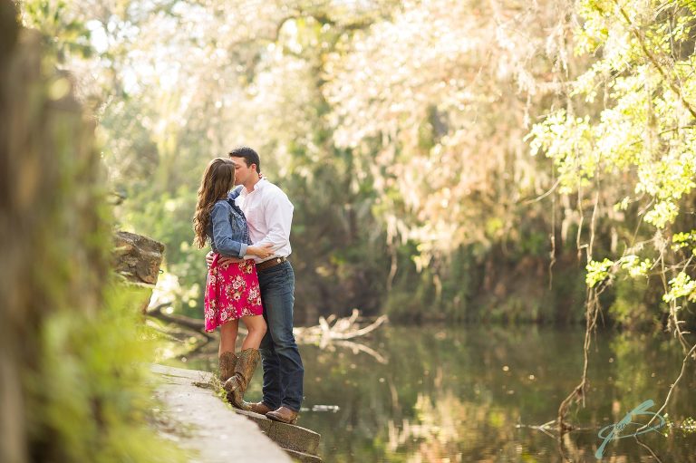 tampa engagement photographer hillsborough river state park