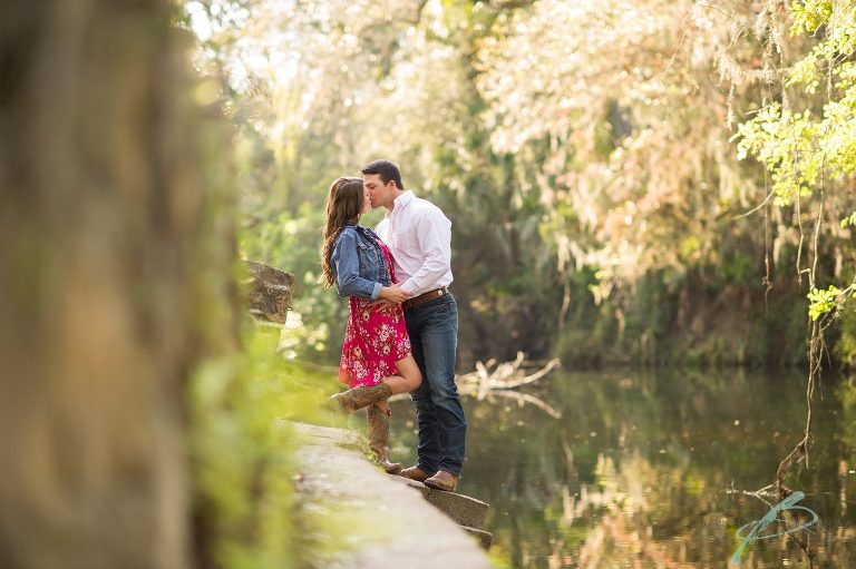 tampa engagement photographer hillsborough river state park