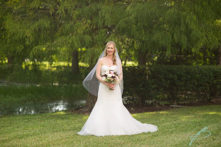 bride and groom portraits